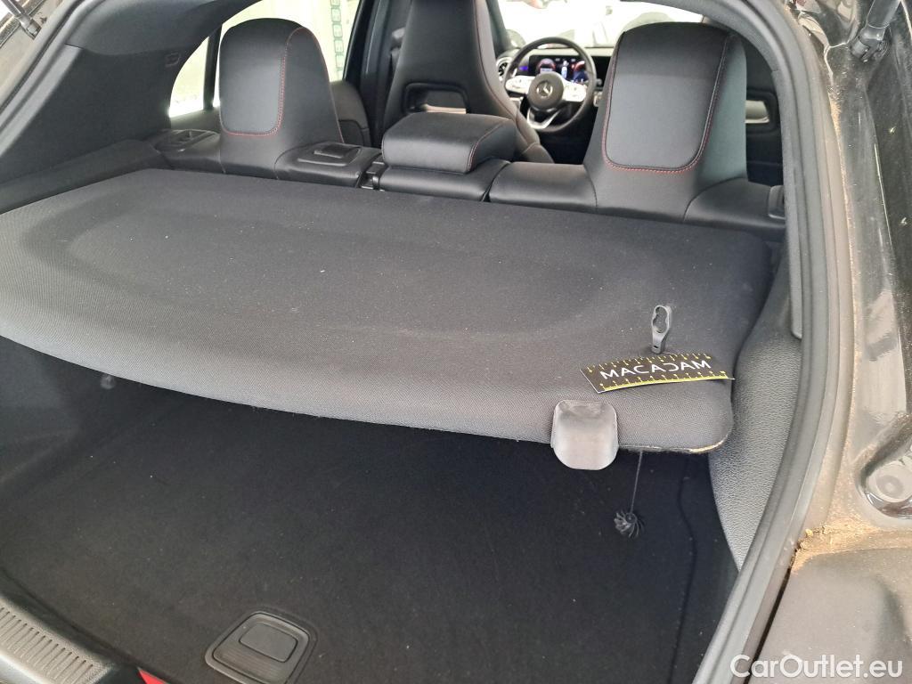  Mercedes  A-Klasse MERCEDES-BENZ Classe A Compact / 2018 / 5P / Berline A 200 AMG Line 7G-DCT #16