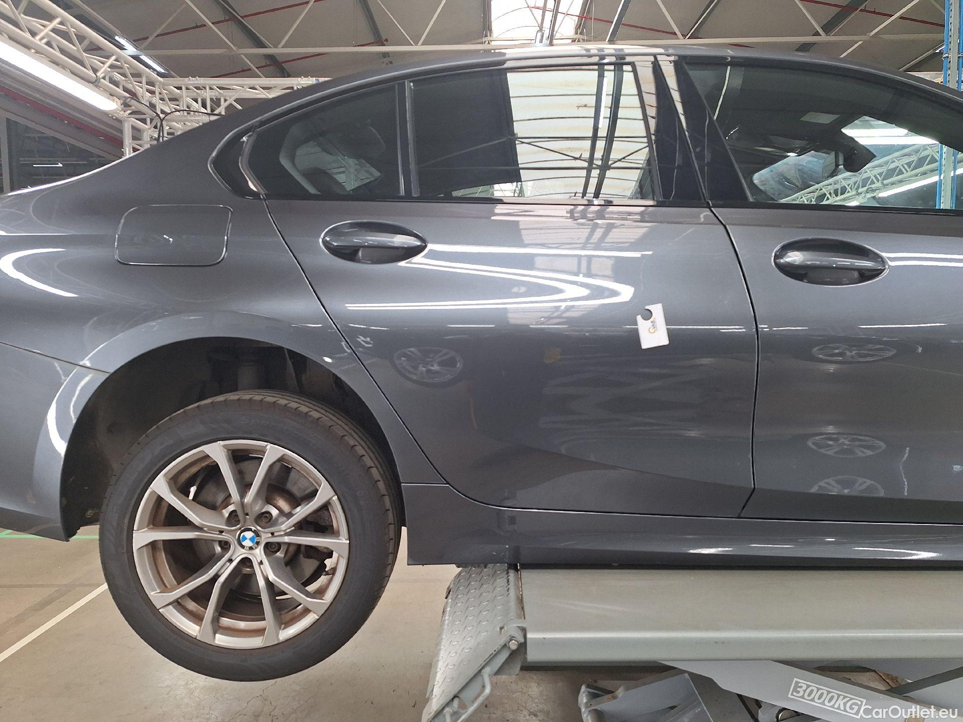  Bmw  Serie 3 BMW, 3-serie '18, BMW 3 Reeks Berline 330e (215 kW) 4d #18