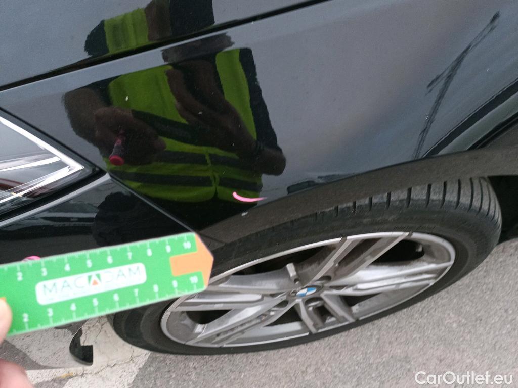  Bmw  Serie 1 BMW  / 2019 / 5P / berlina con portón 118d #9