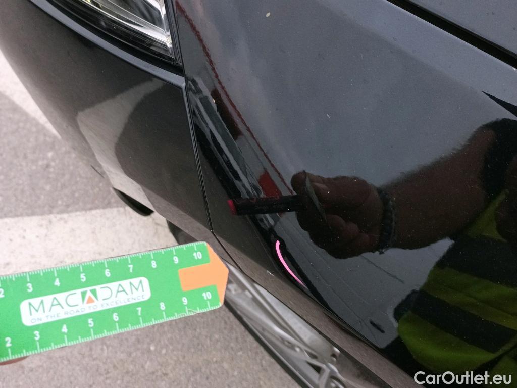  Bmw  Serie 1 BMW  / 2019 / 5P / berlina con portón 118d #10