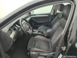  Volkswagen  Passat Volkswagen  Variant 2.0 TDI SCR 110kW DSG7 Elegance Business 5d #3