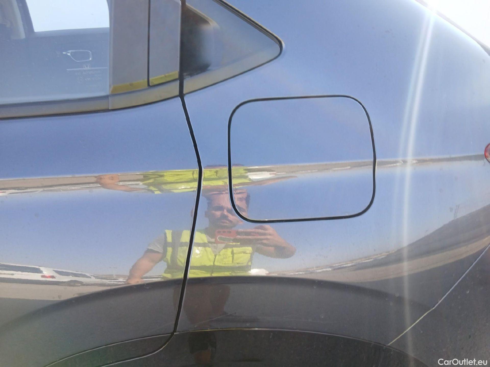  Honda  HR-V HONDA  / 2021 / 5P / todoterreno 1.5 i-MMD Advance 4x2 #12