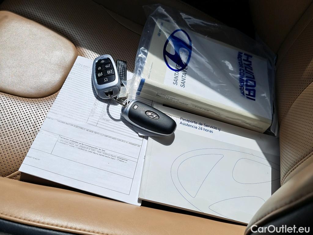  Hyundai  Santa Fe HYUNDAI  / 2021 / 5P / todoterreno 1.6 TGDi PHEV Style Auto 4x4 #15
