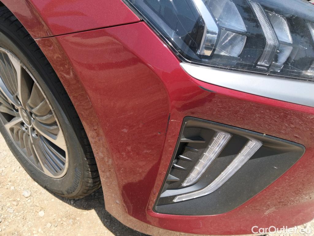  Hyundai   Ioniq HYUNDAI / 2019 / 5P / berlina con portón 1.6 GDI PHEV Tecno DCT #11