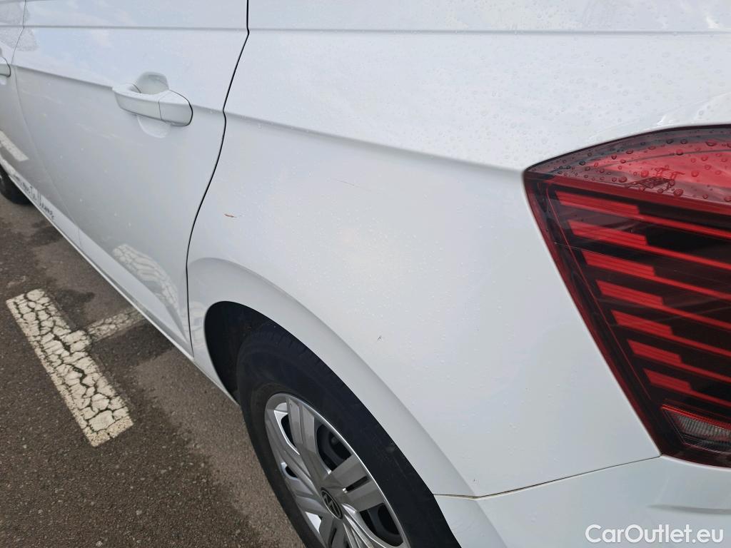 Volkswagen  Polo VOLKSWAGEN  / 2017 / 5P / berlina con portón Edition 1.0 59kW (80CV) #29