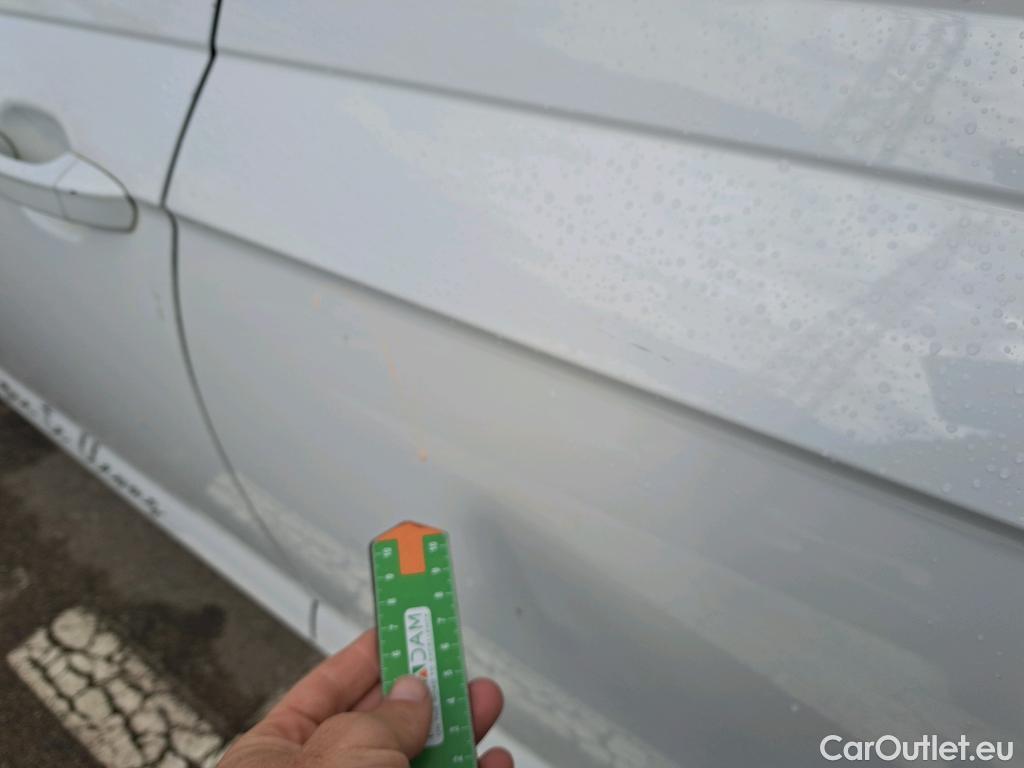  Volkswagen  Polo VOLKSWAGEN  / 2017 / 5P / berlina con portón Edition 1.0 59kW (80CV) #22