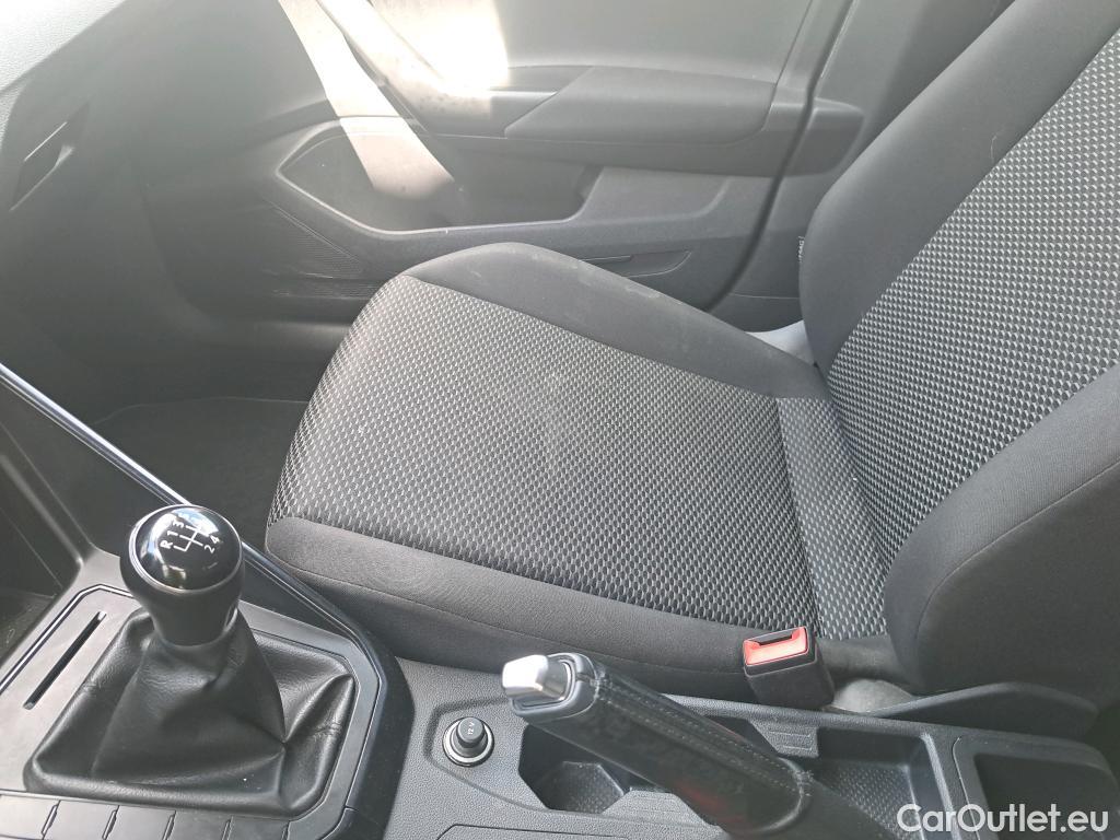  Volkswagen  Polo VOLKSWAGEN  / 2017 / 5P / berlina con portón Edition 1.0 59kW (80CV) #16