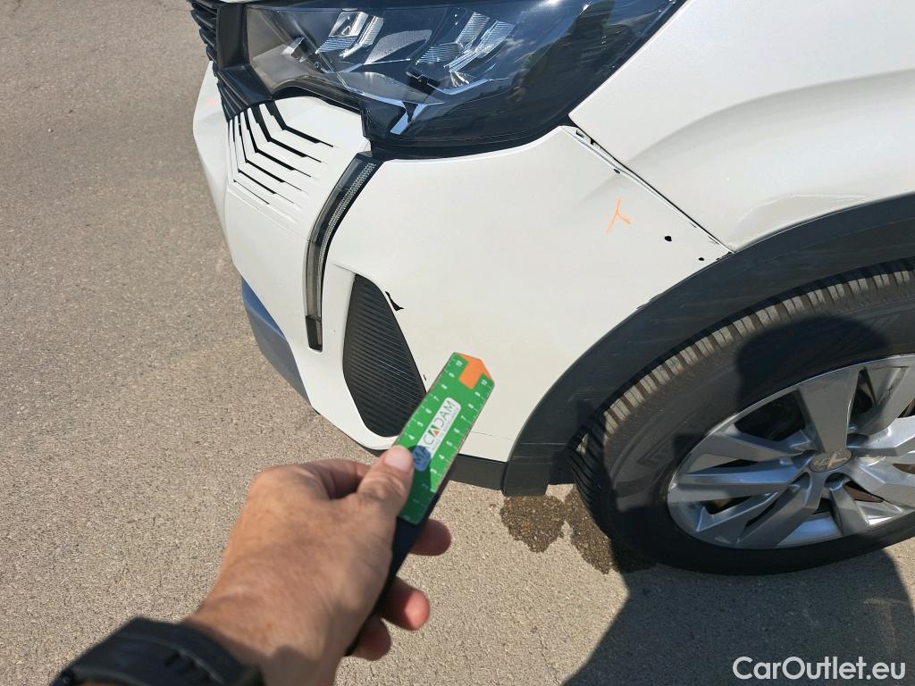  Peugeot  3008 PEUGEOT  / 2020 / 5P / todoterreno 1.5 BlueHDi 96kW S&S Active Pack EAT8 #18
