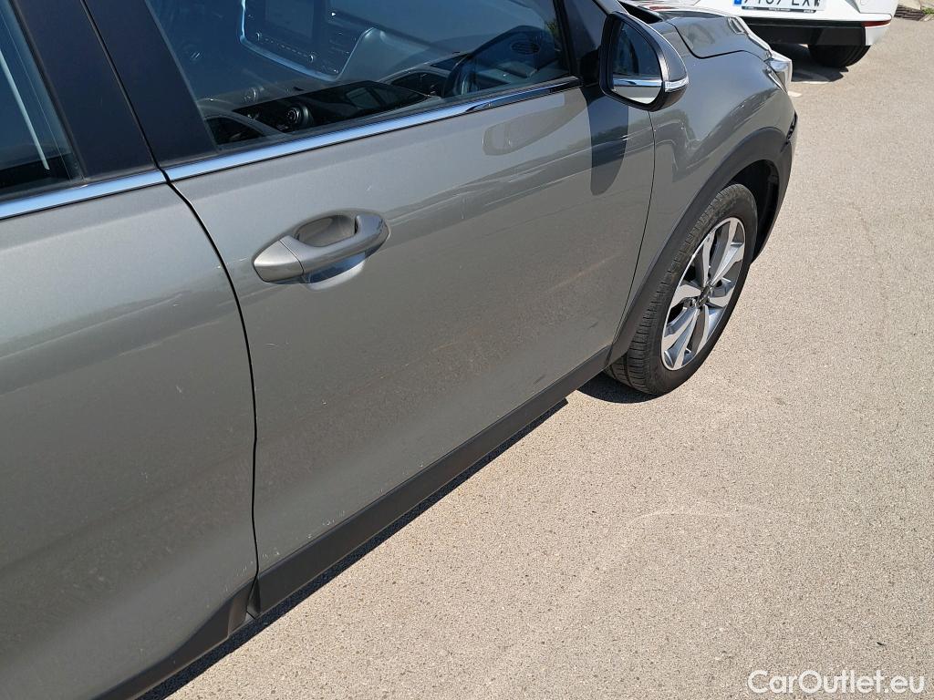  KIA  STONIC KIA  / 2017 / 5P / todoterreno 1.0 T-GDi 88kW (120CV) MHEV iMT Drive #5