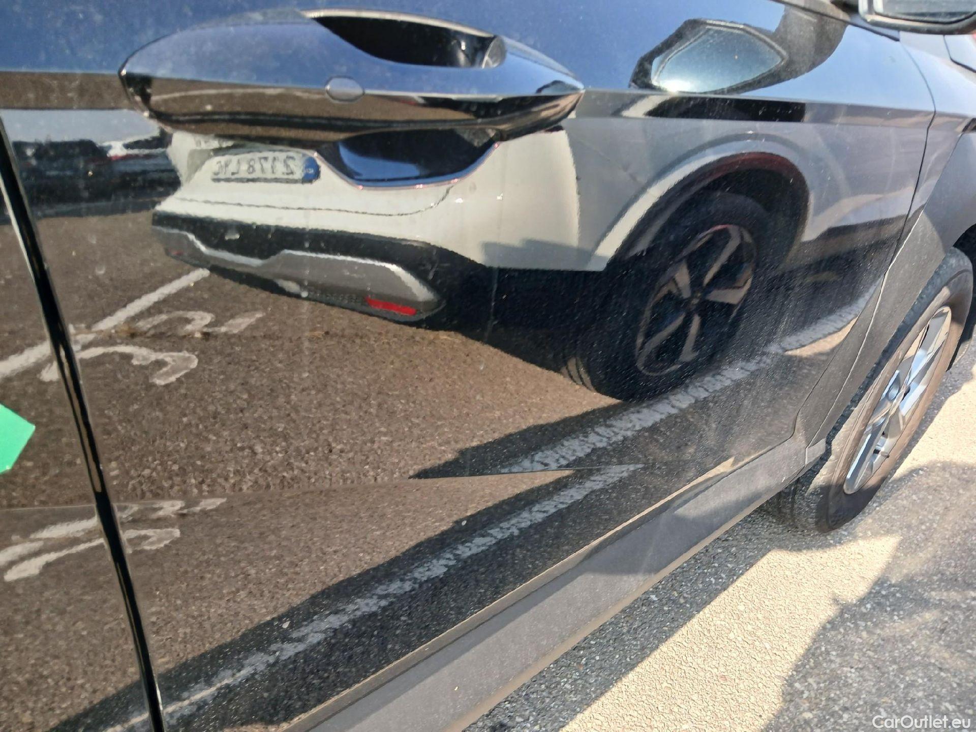  Hyundai  Konna HYUNDAI Kona / 2023 / 5P / todoterreno 1.0T 100CV Maxx #42