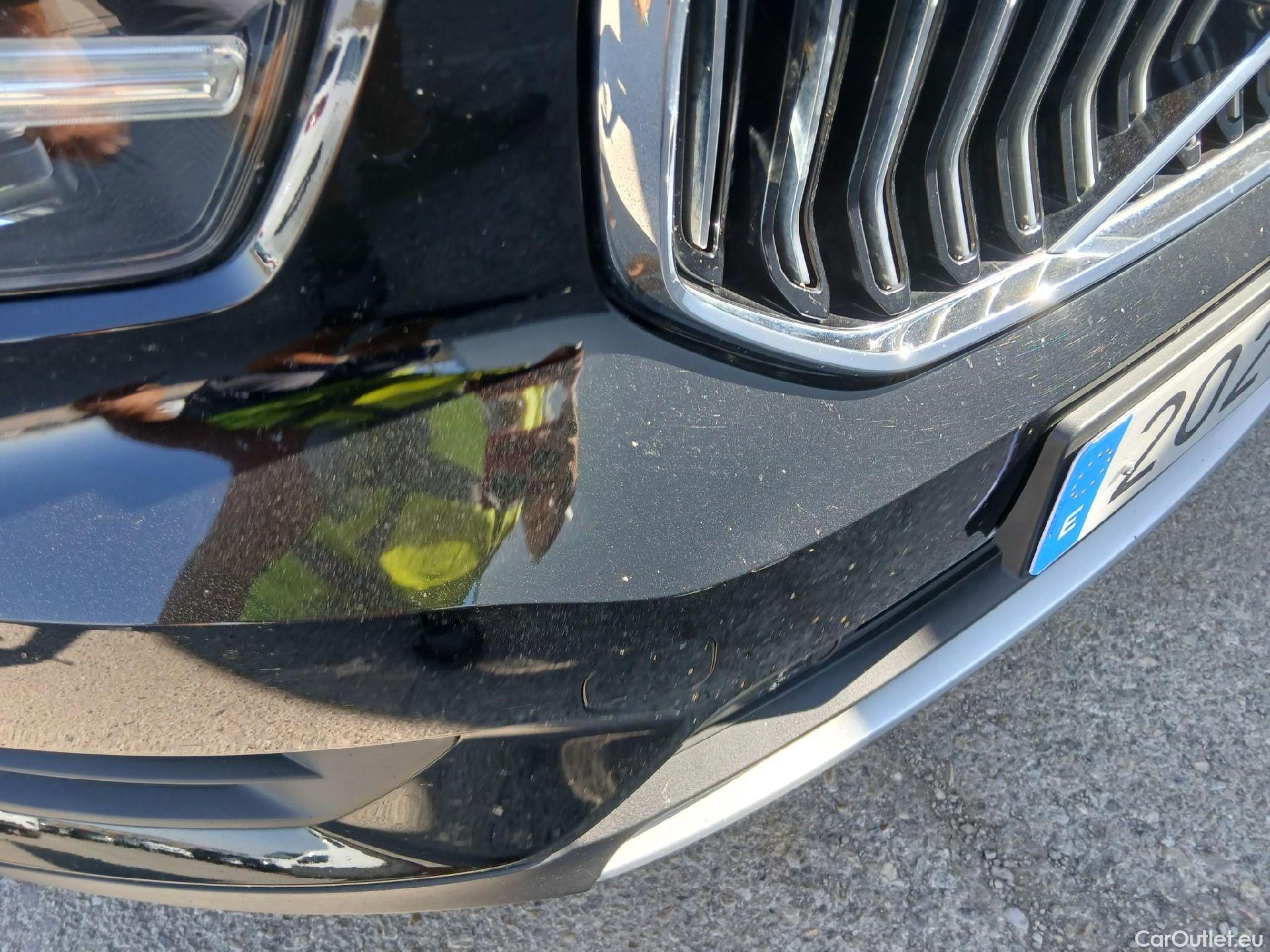  Volvo  XC 40 VOLVO XC40 / 2017 / 5P / todoterreno 1.5 T5 Twin Business Plus Auto #2