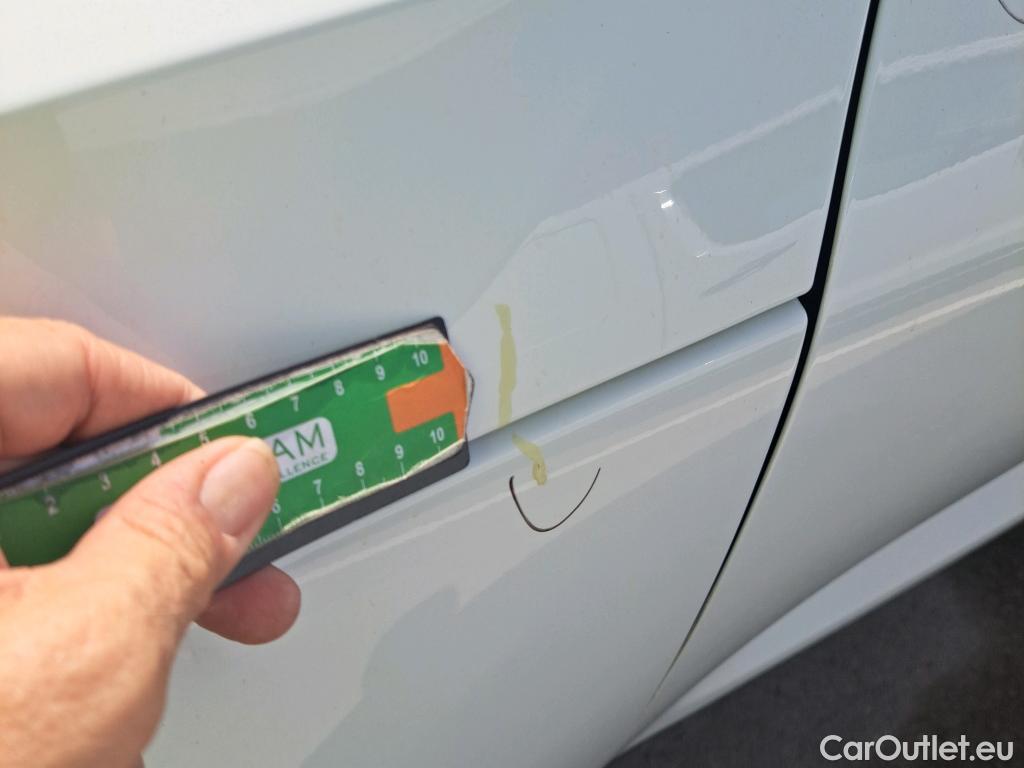  Volvo  XC 40 VOLVO XC40 / 2017 / 5P / todoterreno 1.5 T2 Momentum Core Auto #34