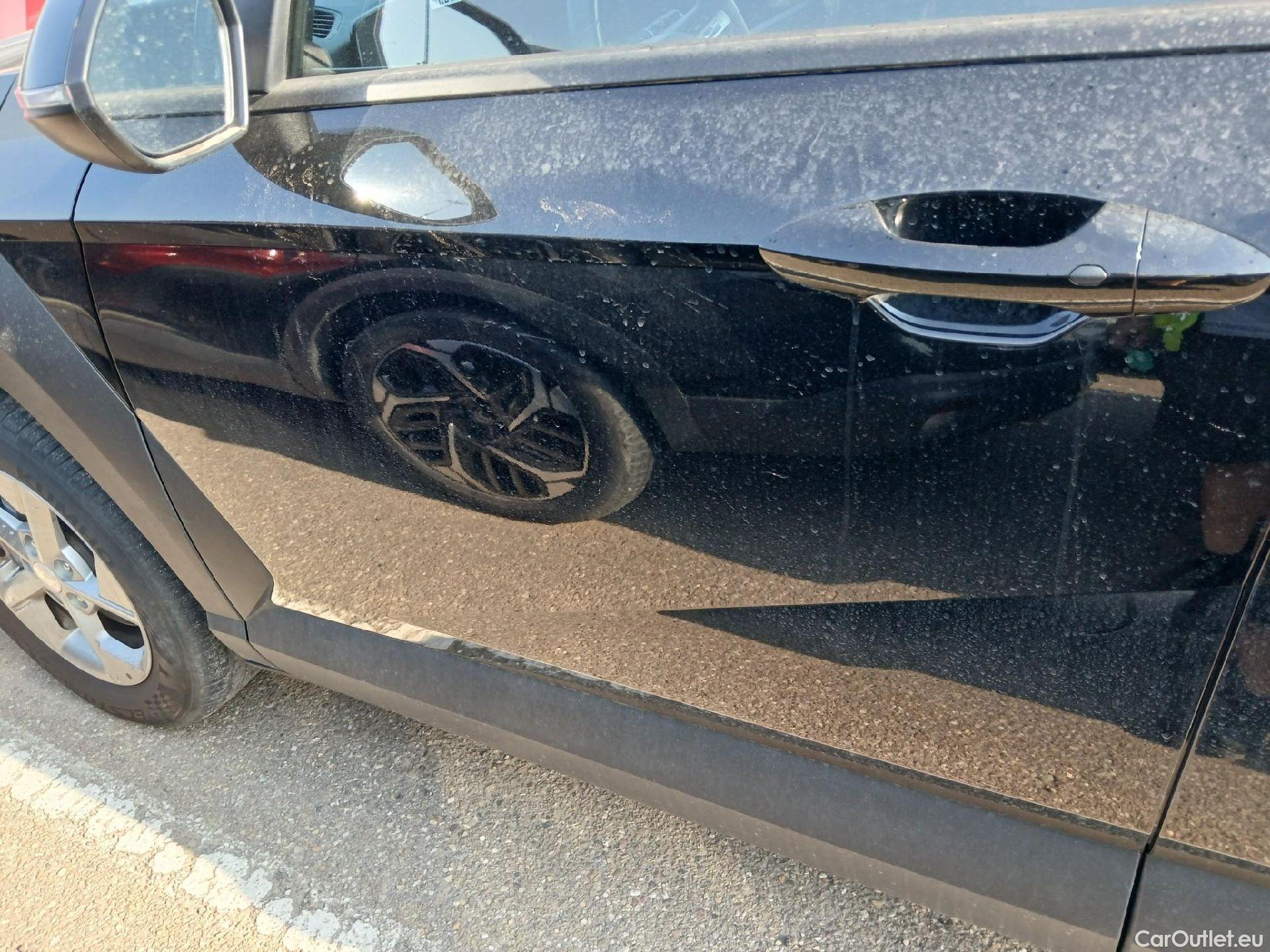 Hyundai  Konna HYUNDAI Kona / 2023 / 5P / todoterreno 1.0T 100CV Maxx #26