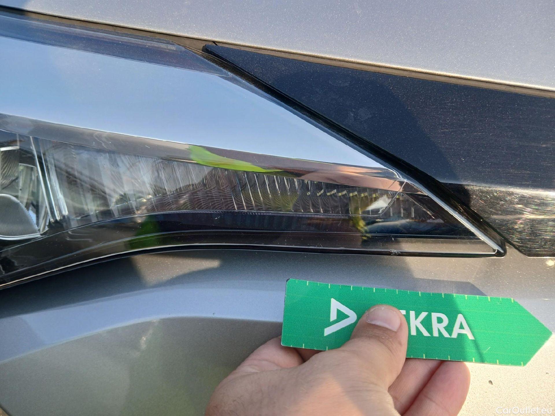  Toyota  C-HR TOYOTA  / 2019 / 5P / todoterreno 1.8 125H Advance #12