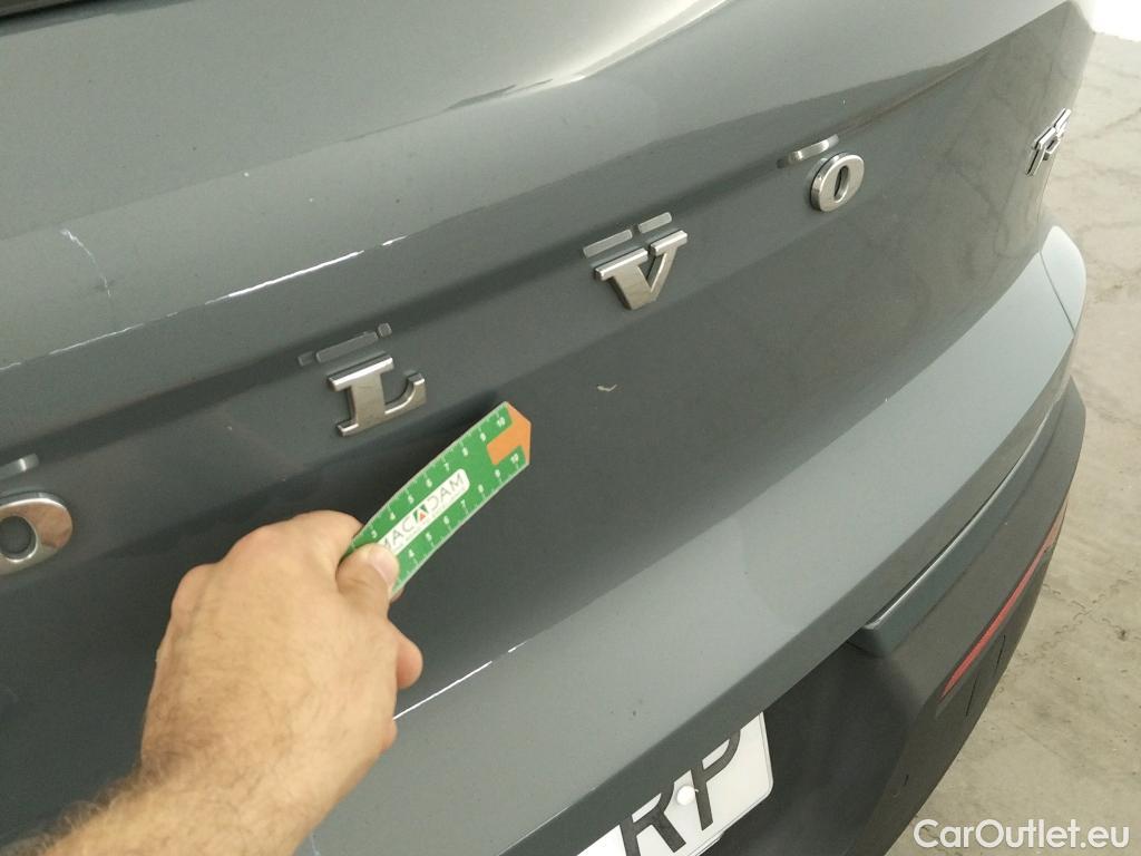  Volvo  XC 40 VOLVO XC40 / 2017 / 5P / todoterreno 1.5 T3 Momentum Pro Auto #2