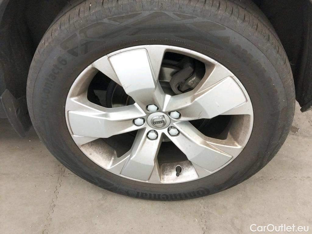  Volvo  XC 40 VOLVO XC40 / 2017 / 5P / todoterreno 1.5 T3 Momentum Pro Auto #3