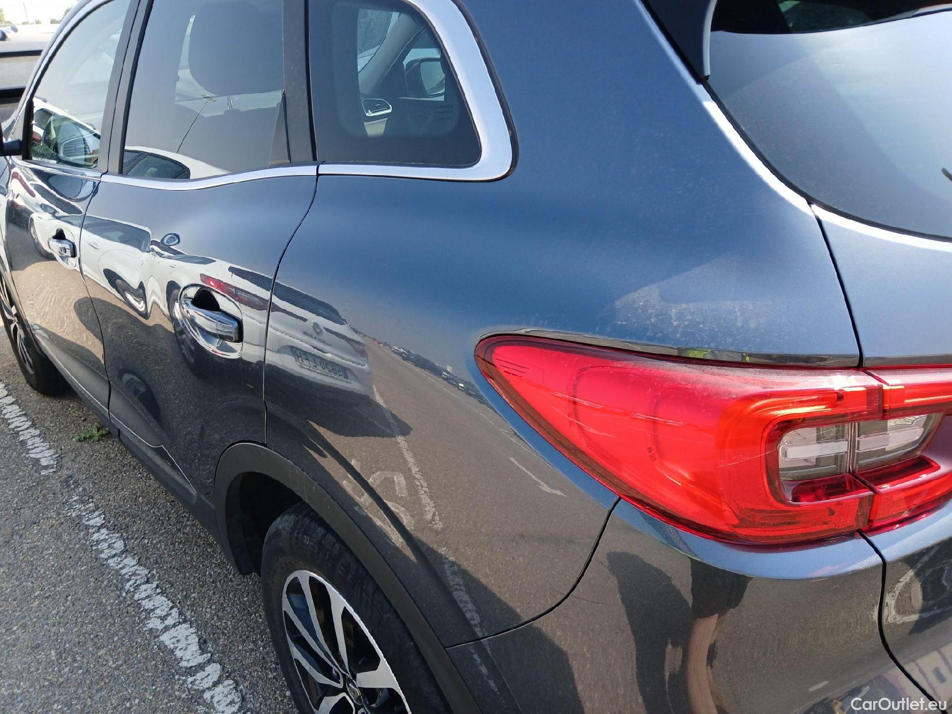  Renault  Kadjar RENAULT  / 2019 / 5P / crossover Limited GPF TCe 103kW (140CV)(SP) #28