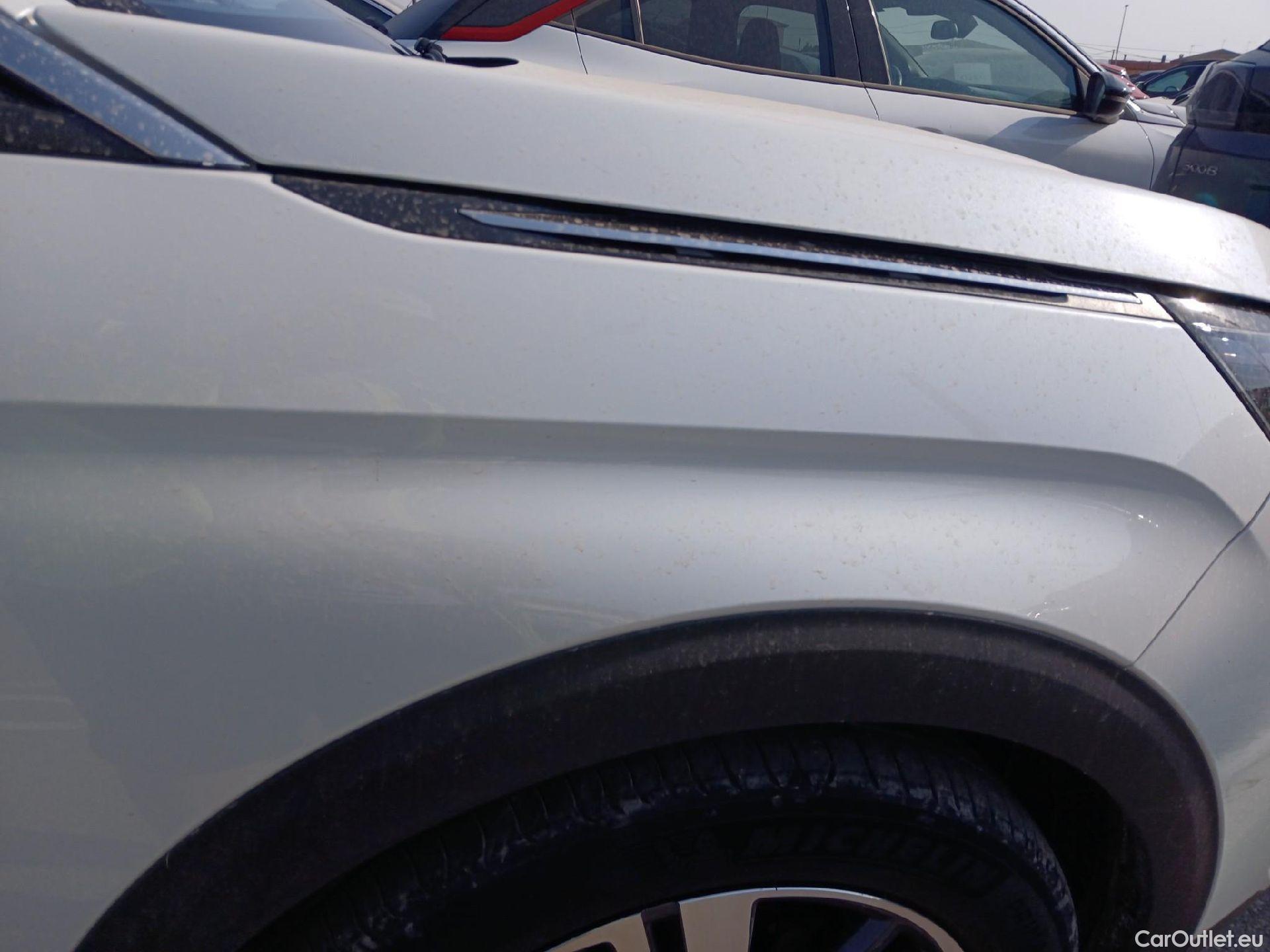  Peugeot  5008 PEUGEOT  / 2020 / 5P / todoterreno 1.5 BlueHDi 96kW (130CV) S&S Allure EAT8 #33