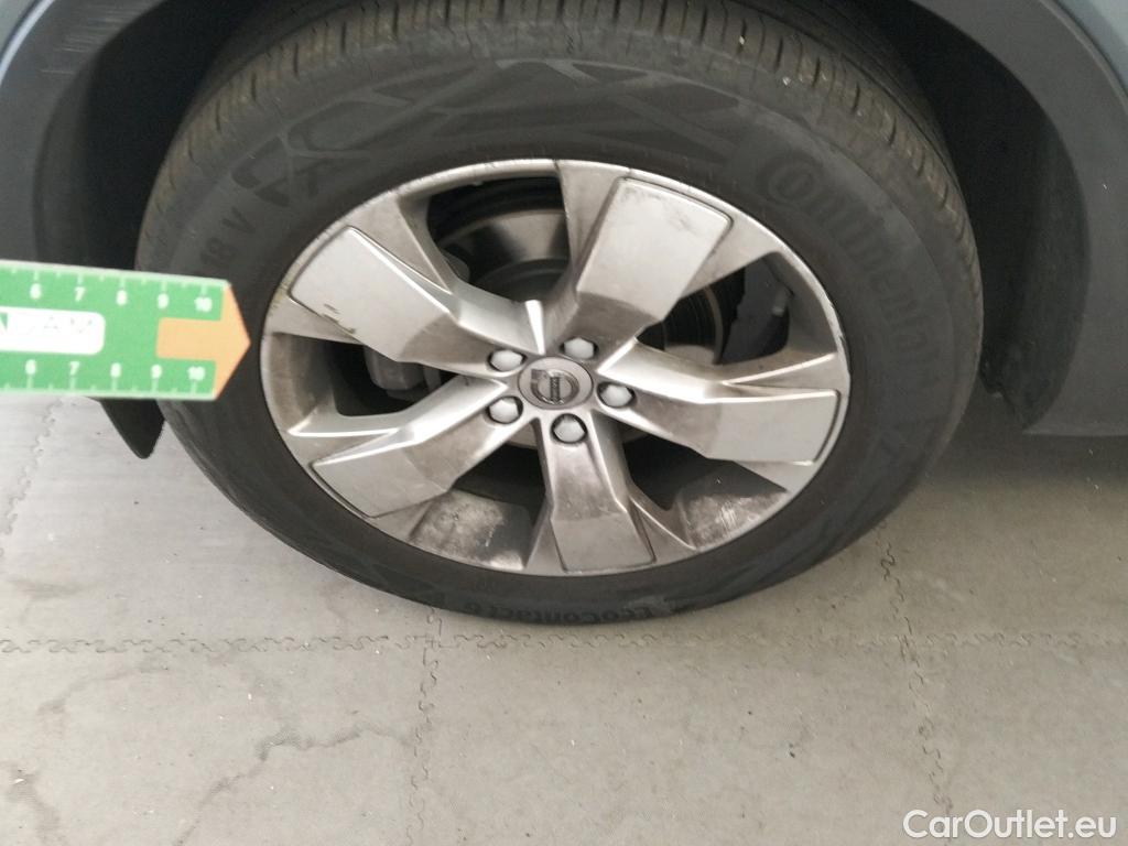  Volvo  XC 40 VOLVO XC40 / 2017 / 5P / todoterreno 1.5 T3 Momentum Pro Auto #6