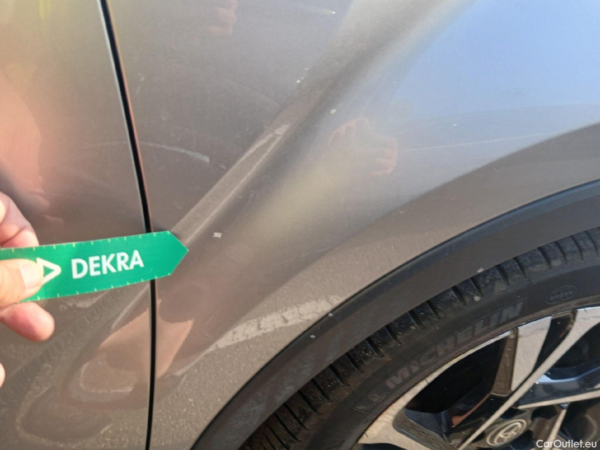  Toyota  C-HR TOYOTA  / 2019 / 5P / todoterreno 1.8 125H Advance #31