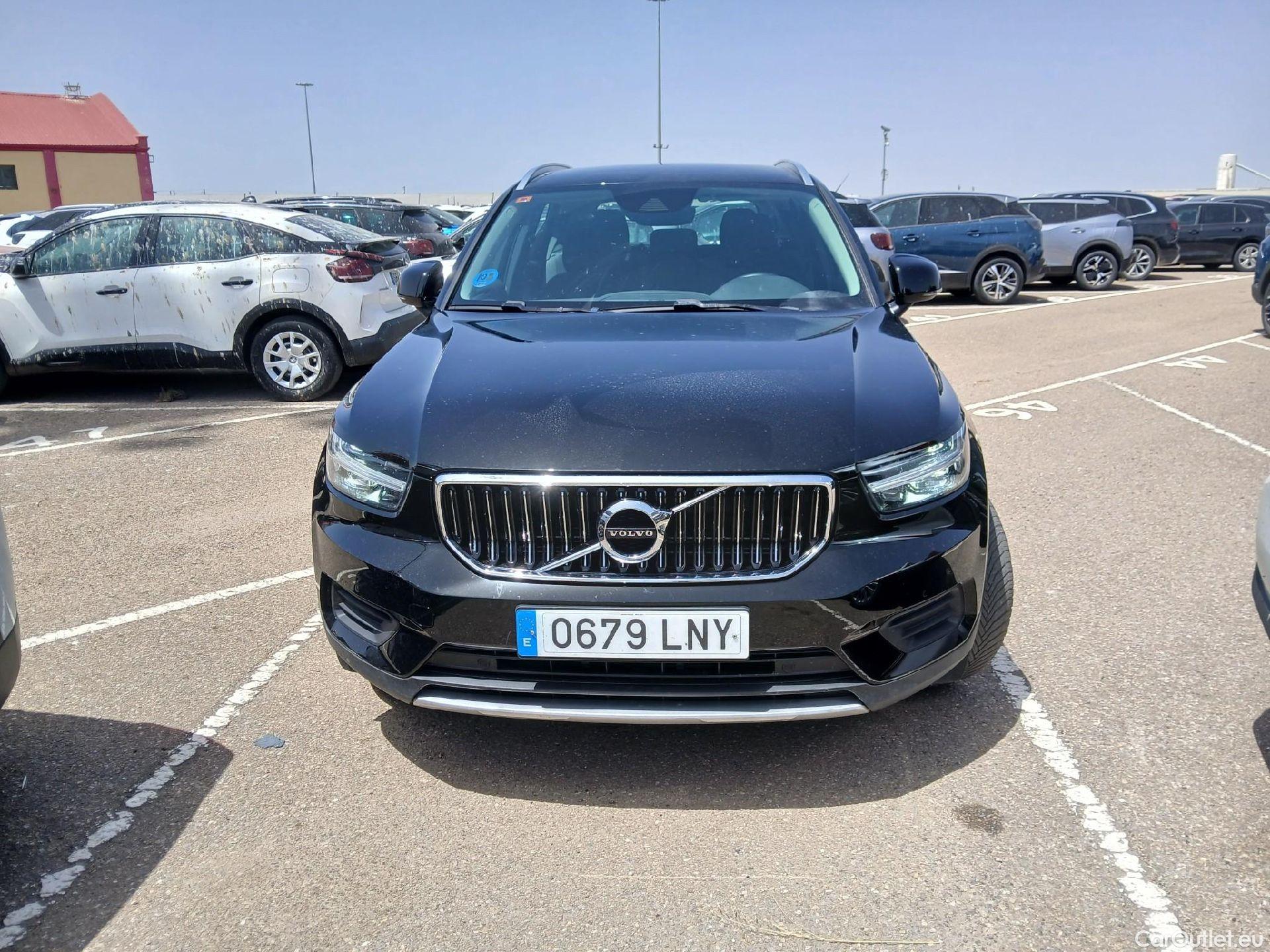  Volvo  XC 40 VOLVO XC40 / 2017 / 5P / todoterreno 1.5 T4 Twin Recharge Inscription Ex Auto #3
