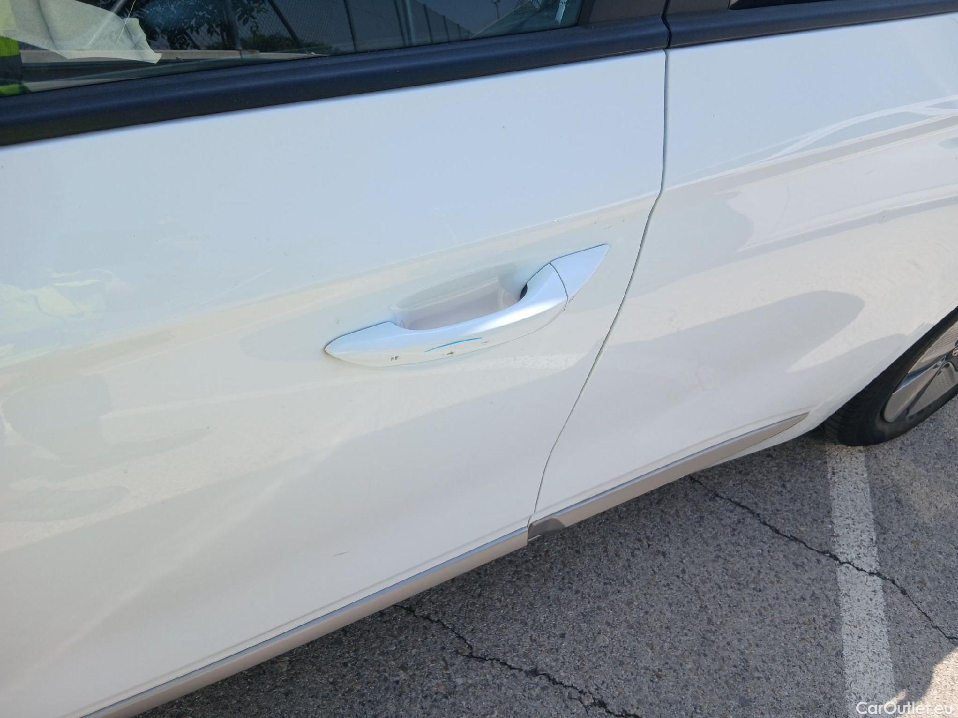  Hyundai   Ioniq HYUNDAI / 2019 / 5P / berlina con portón 1.6 GDI HEV Klass DCT #19