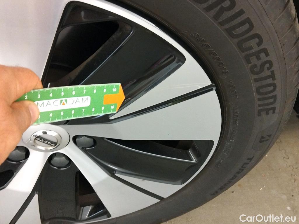  Volvo  XC 40 VOLVO XC40 / 2017 / 5P / todoterreno 1.5 T4 Twin Recharge Inscription Ex Auto #43