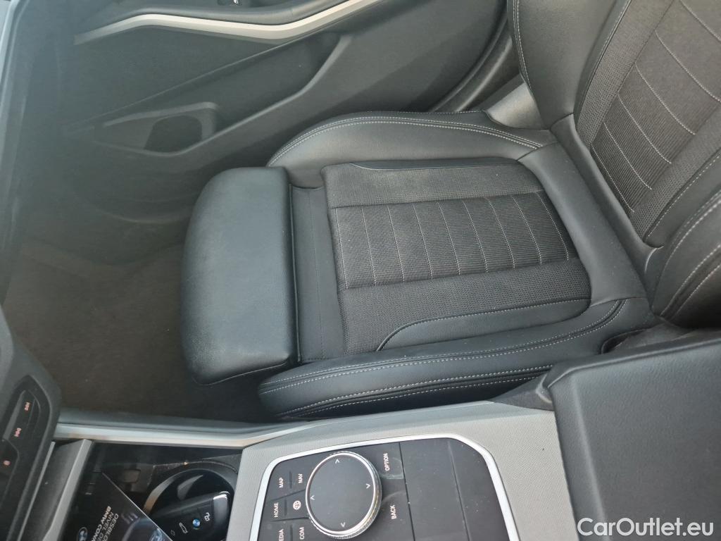  Bmw  Serie 3 BMW  / 2019 / 5P / familiar 318d Auto.Touring #10