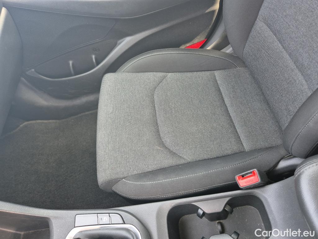  Hyundai  i30 HYUNDAI  / 2020 / 5P / berlina con portón 1.0 TGDI 48V Klass #11