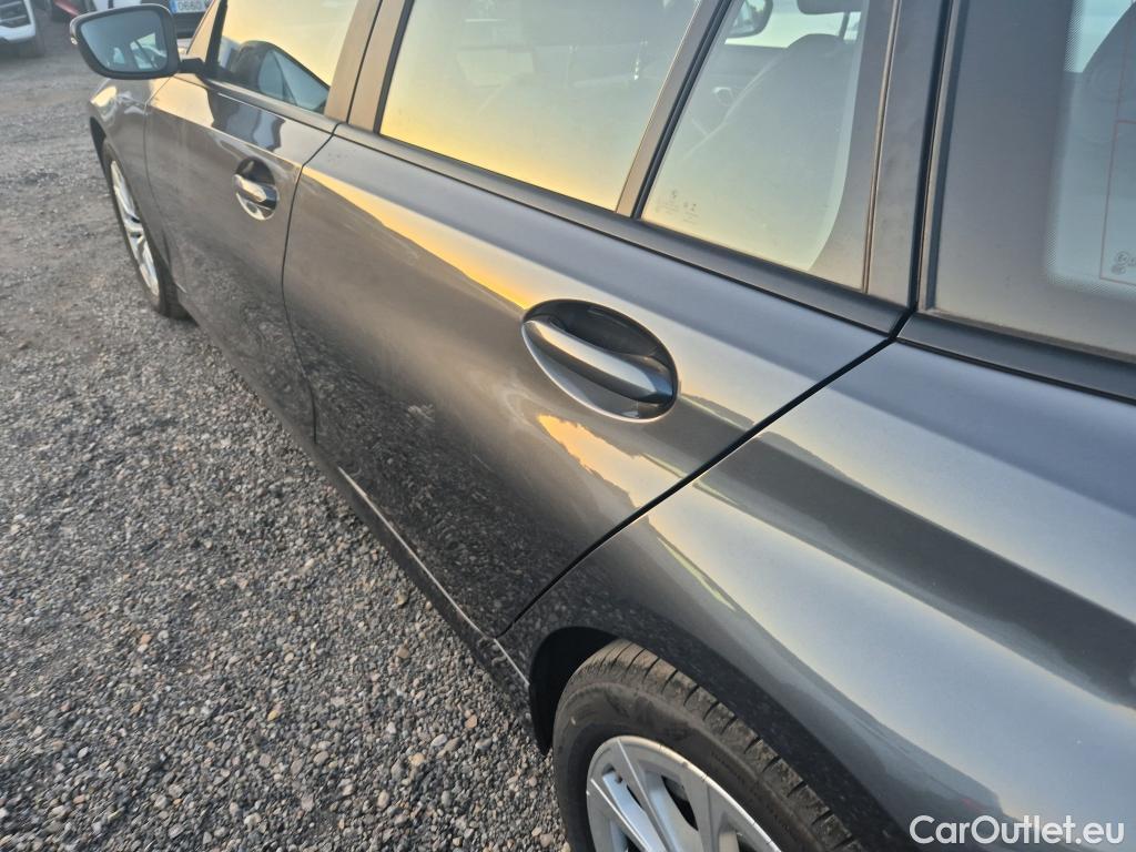  Bmw  Serie 3 BMW  / 2019 / 5P / familiar 318d Auto.Touring #5