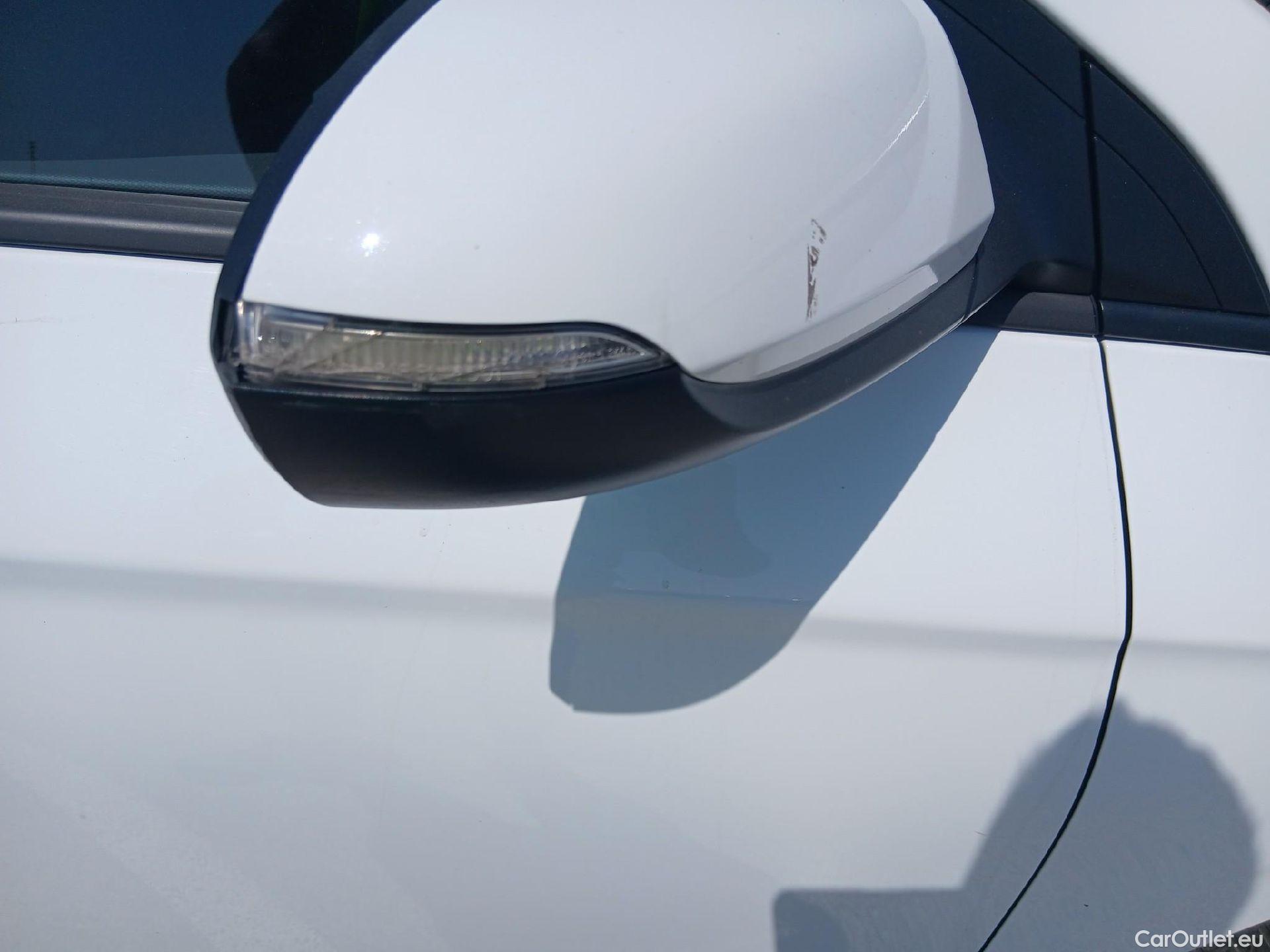  Hyundai   Ioniq HYUNDAI / 2019 / 5P / berlina con portón 1.6 GDI HEV Klass DCT #42