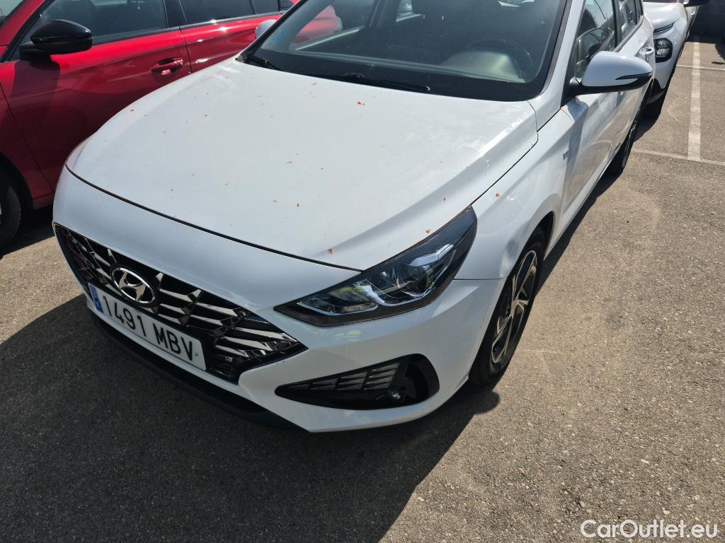  Hyundai  i30 HYUNDAI  / 2020 / 5P / berlina con portón 1.0 TGDI 48V Klass #5