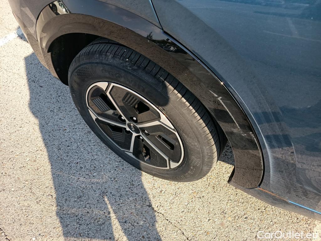 KIA  Niro KIA  / 2022 / 5P / crossover 1.6 GDi PHEV 135kW (183CV) Drive #13