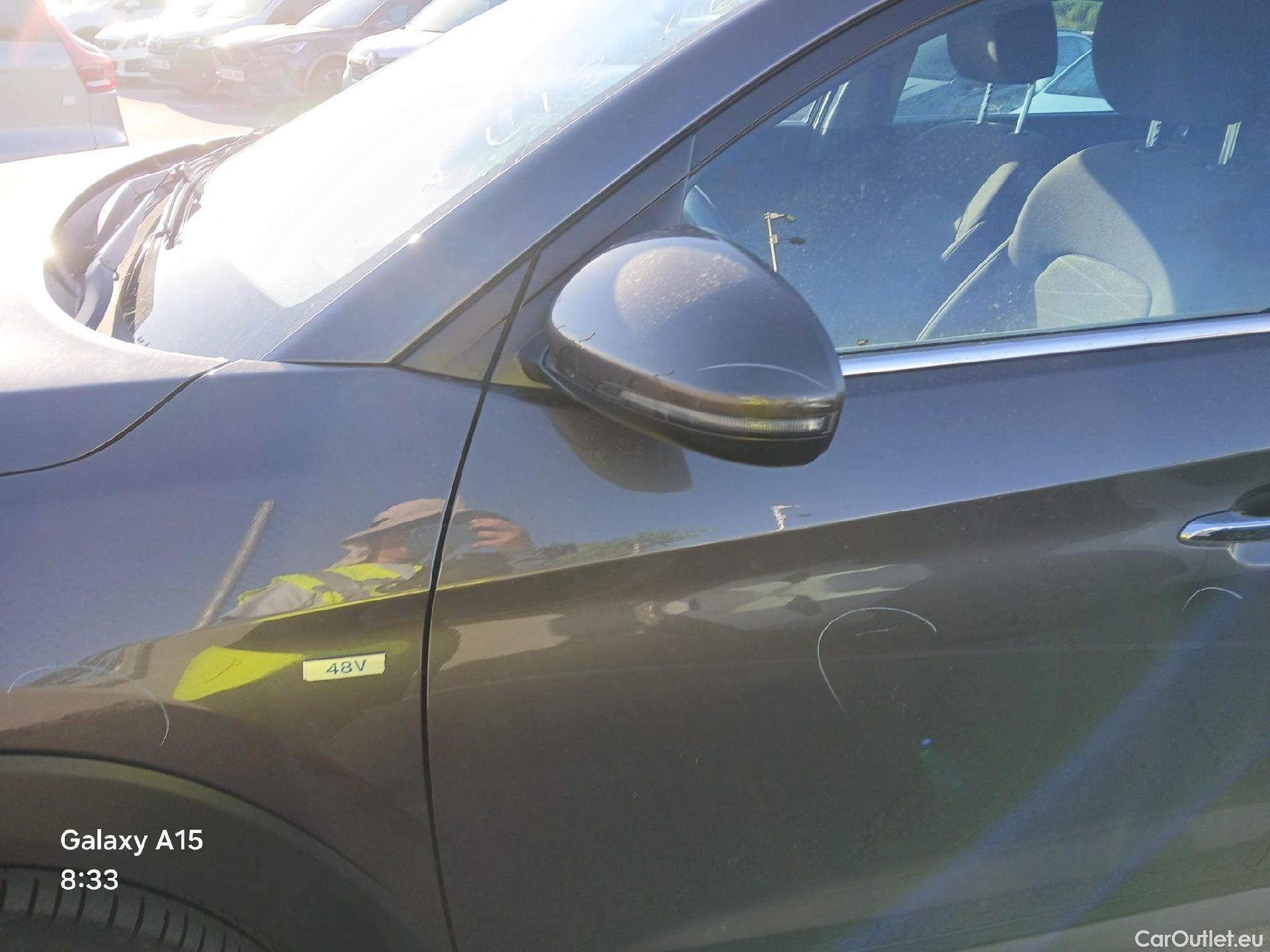  Hyundai  Tucson HYUNDAI  / 2018 / 5P / todoterreno 1.6 CRDI 85kW (116CV) 48V Tecno 4X2 #19