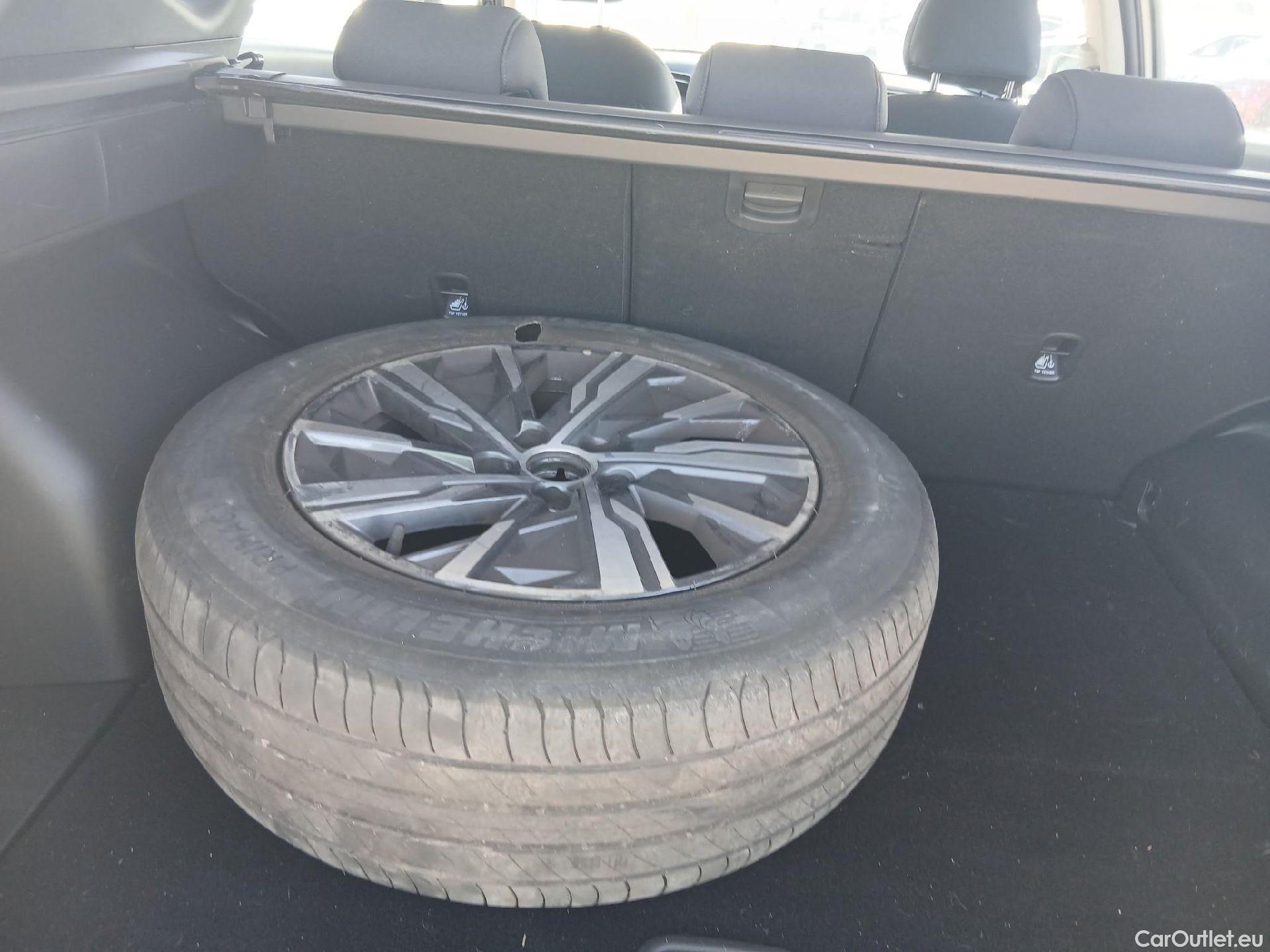  Hyundai  Tucson HYUNDAI  / 2020 / 5P / todoterreno 1.6 TGDI 110kW (150CV) Klass #4