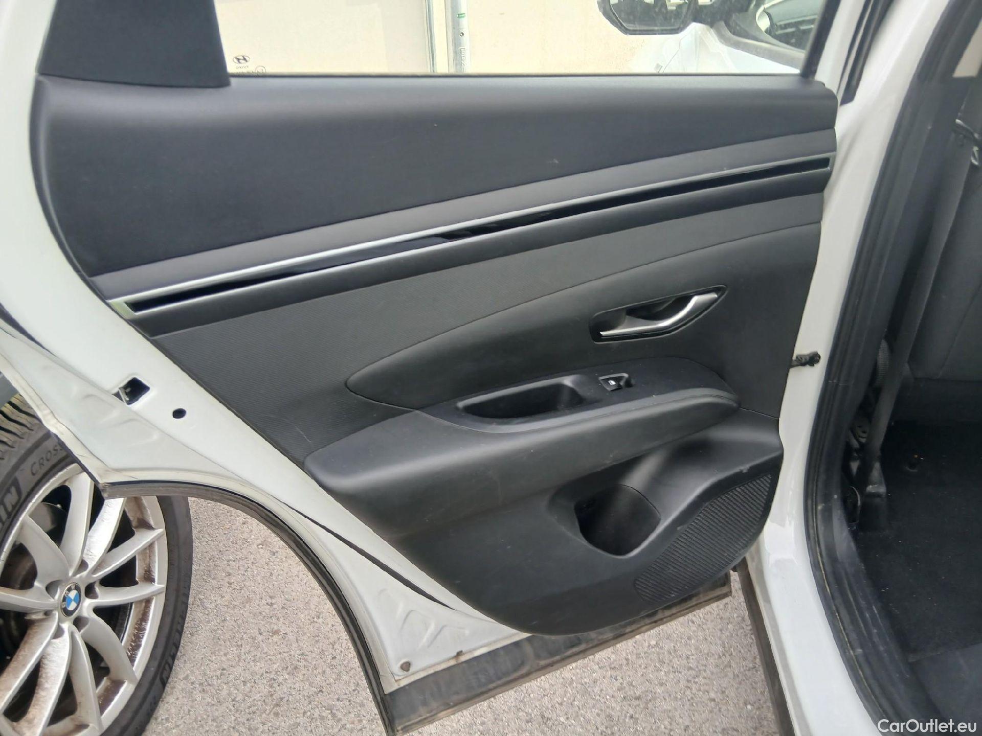  Hyundai  Tucson HYUNDAI  / 2020 / 5P / todoterreno 1.6 CRDI 100kW (136CV) 48V Maxx DCT #15