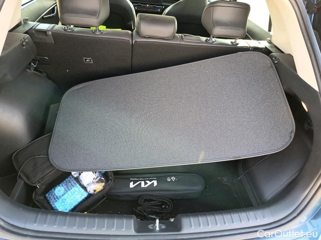  KIA  Niro KIA  / 2022 / 5P / crossover 1.6 GDi PHEV 135kW (183CV) Drive #10