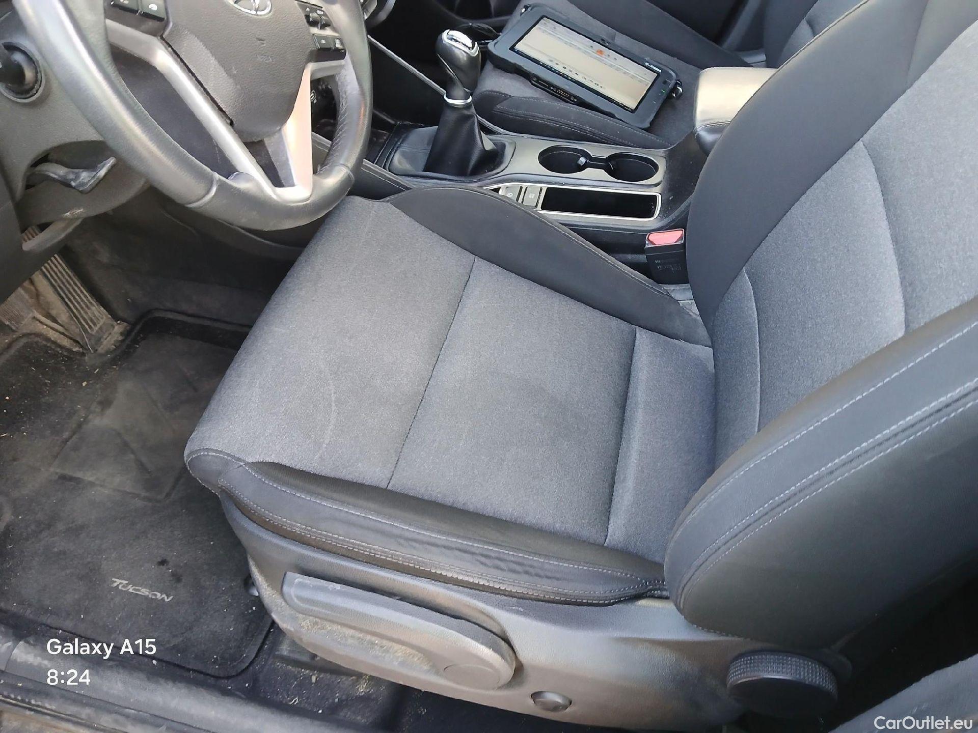  Hyundai  Tucson HYUNDAI  / 2018 / 5P / todoterreno 1.6 CRDI 85kW (116CV) 48V Tecno 4X2 #2