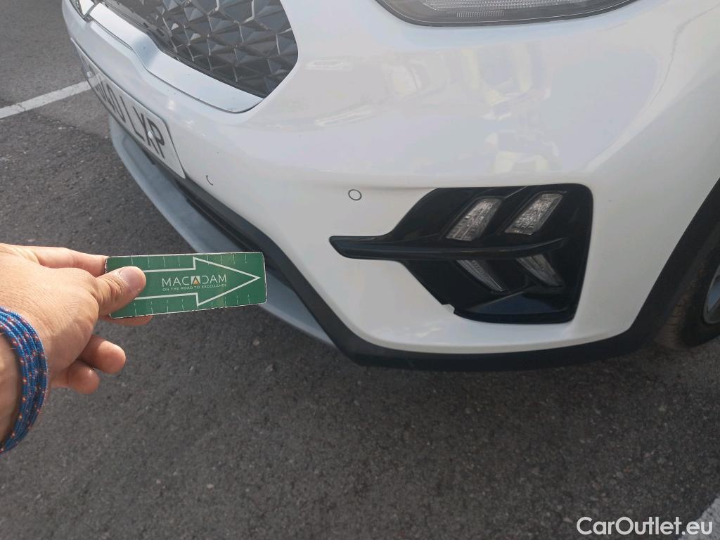  KIA  Niro KIA  / 2019 / 5P / crossover 1.6 GDi HEV 104kW (141CV) Emotion #12