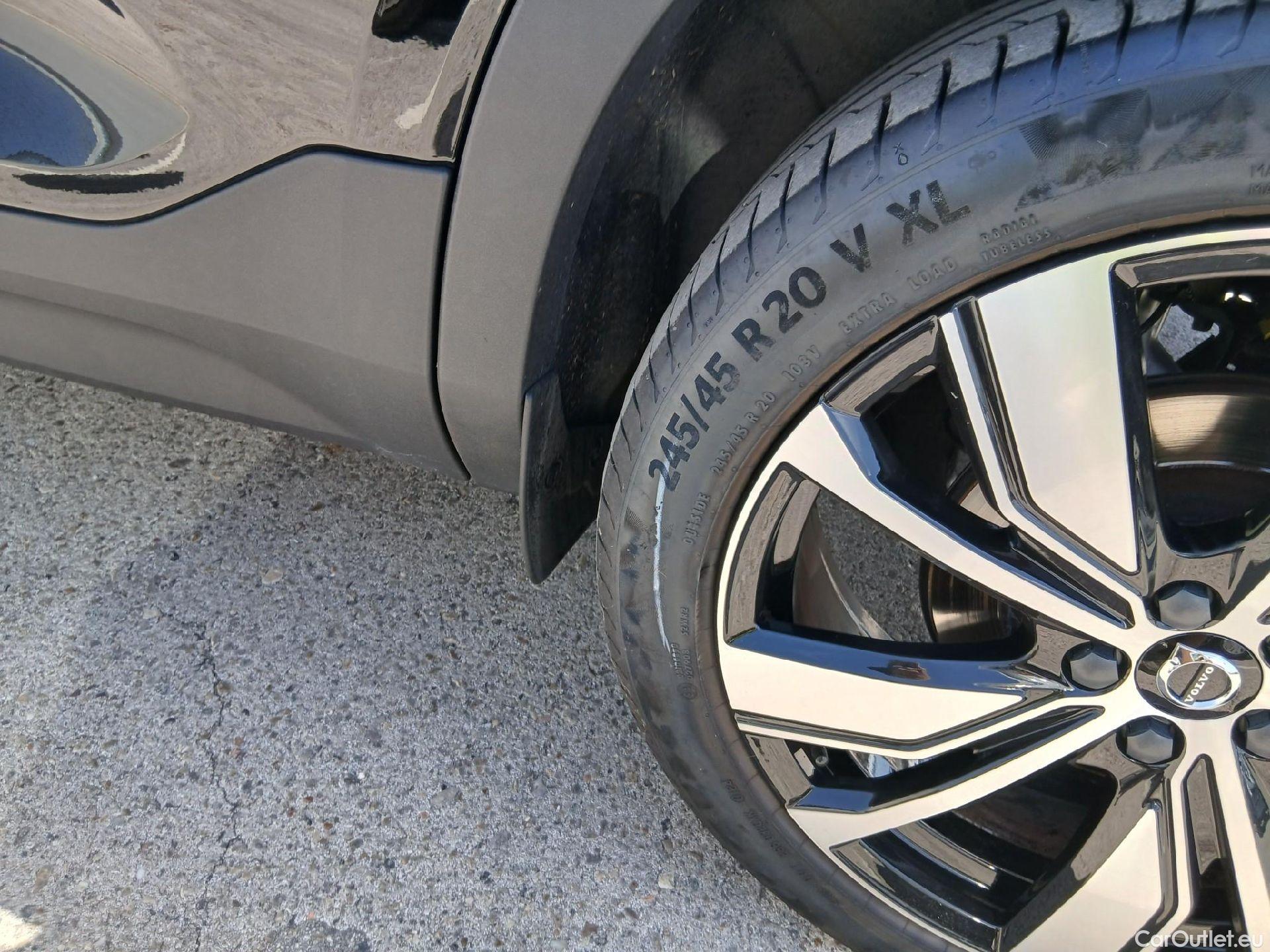  Volvo  XC 40 VOLVO XC40 / 2017 / 5P / todoterreno 1.5 T4 Twin Recharge R-Design Auto #17