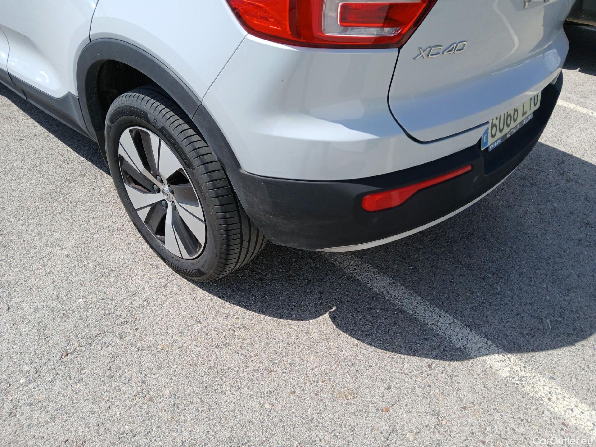  Volvo  XC 40 VOLVO XC40 / 2017 / 5P / todoterreno 1.5 T4 Twin Recharge Inscription Ex Auto #9