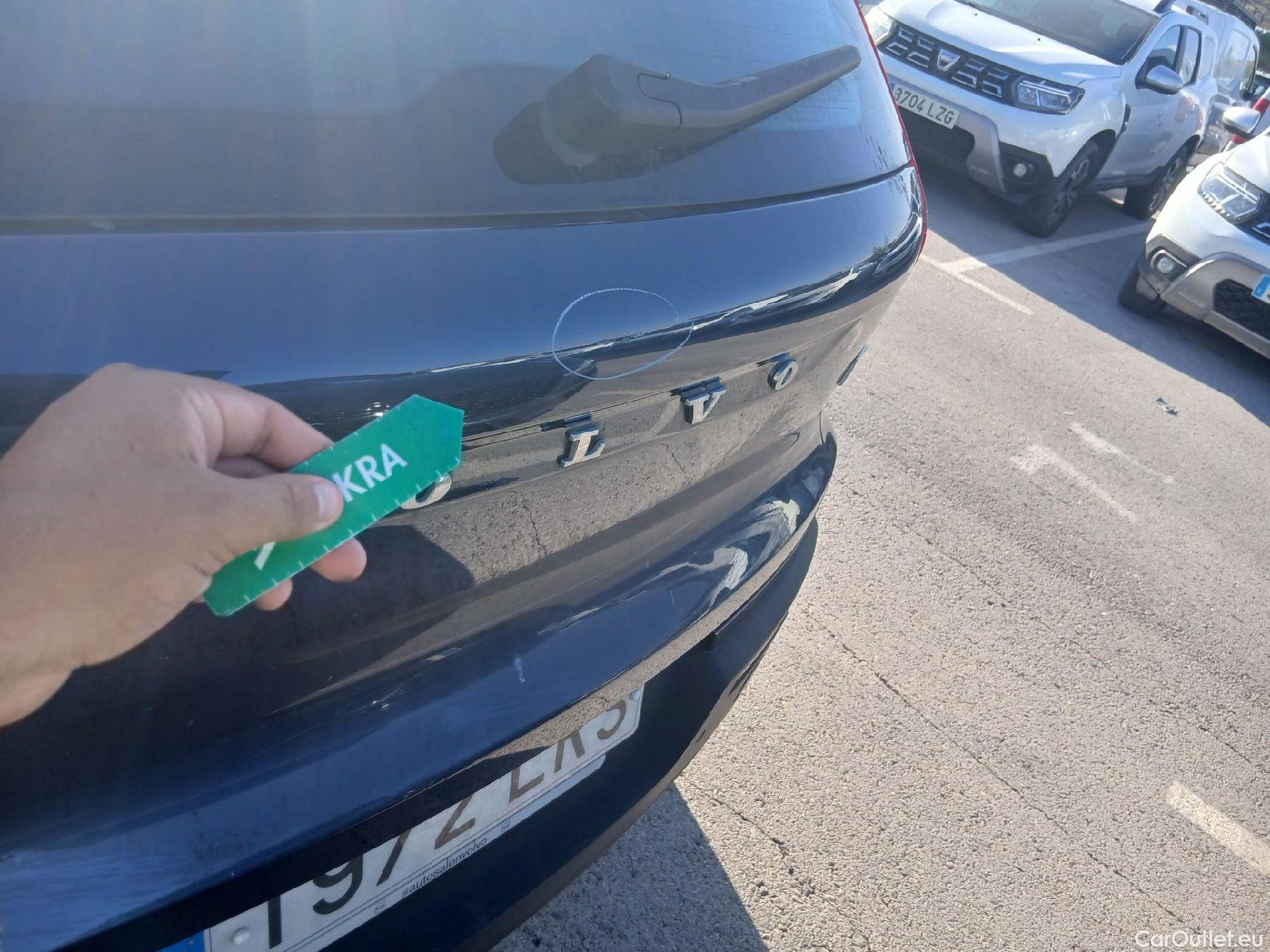  Volvo  XC 40 VOLVO XC40 / 2017 / 5P / todoterreno 1.5 T4 Twin Recharge Inscription Ex Auto #8