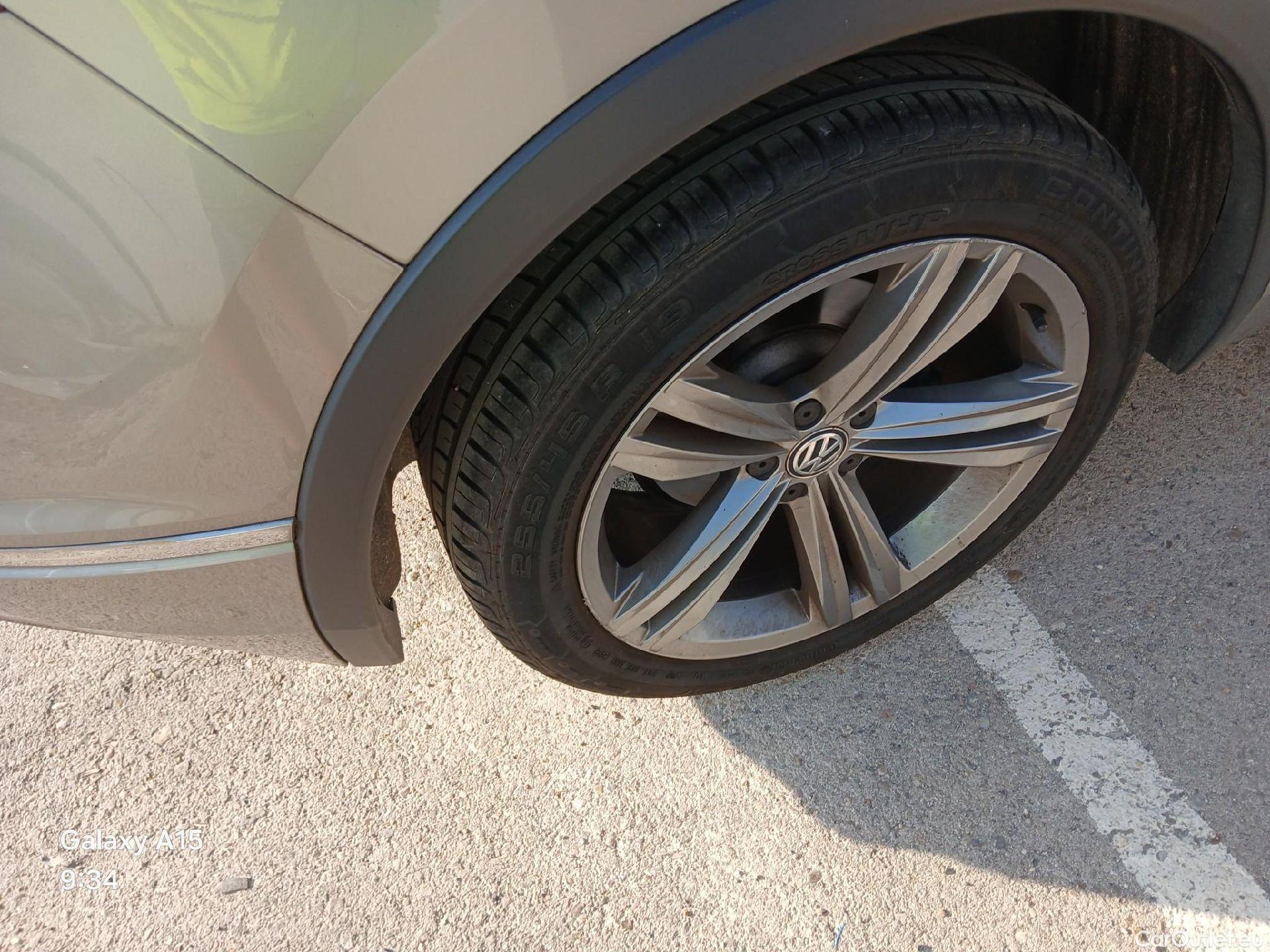  Volkswagen  Tiguan VOLKSWAGEN  / 2016 / 5P / todoterreno Advance 2.0 TDI 110kW (150CV) DSG #44