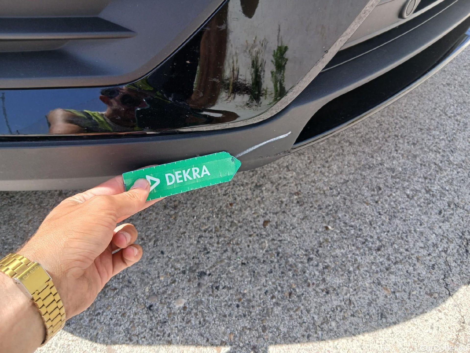  Volvo  XC 40 VOLVO XC40 / 2017 / 5P / todoterreno 1.5 T4 Twin Recharge R-Design Auto #6
