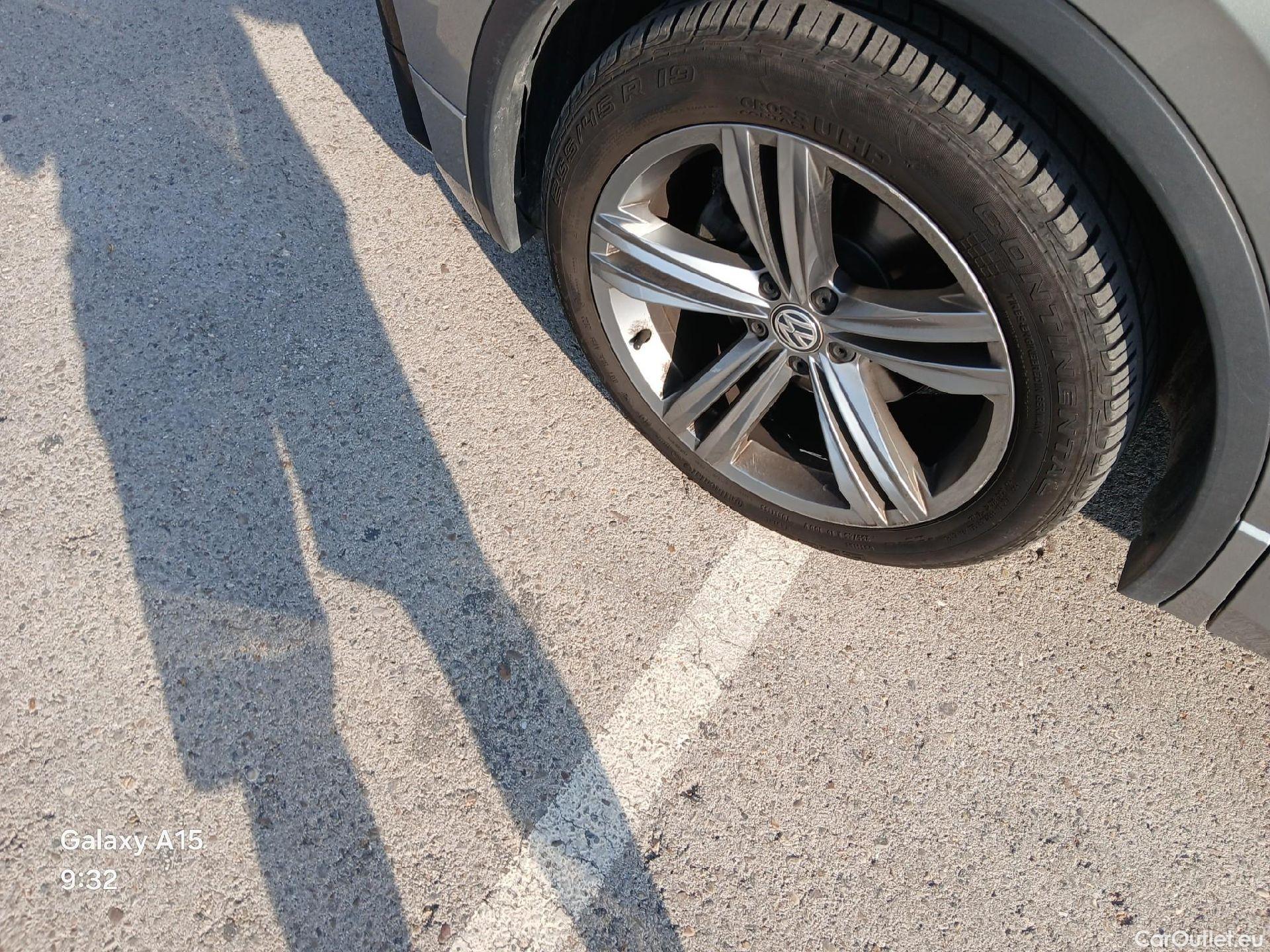  Volkswagen  Tiguan VOLKSWAGEN  / 2016 / 5P / todoterreno Advance 2.0 TDI 110kW (150CV) DSG #33
