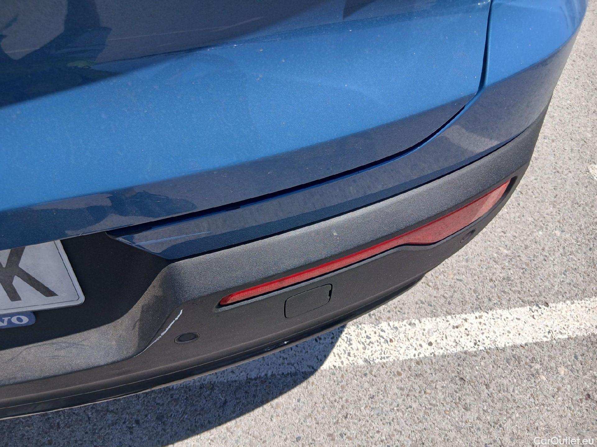  Volvo  XC 40 VOLVO XC40 / 2021 / 5P / todoterreno 1.5 T5 Recharge PHEV Plus Dark Auto #25