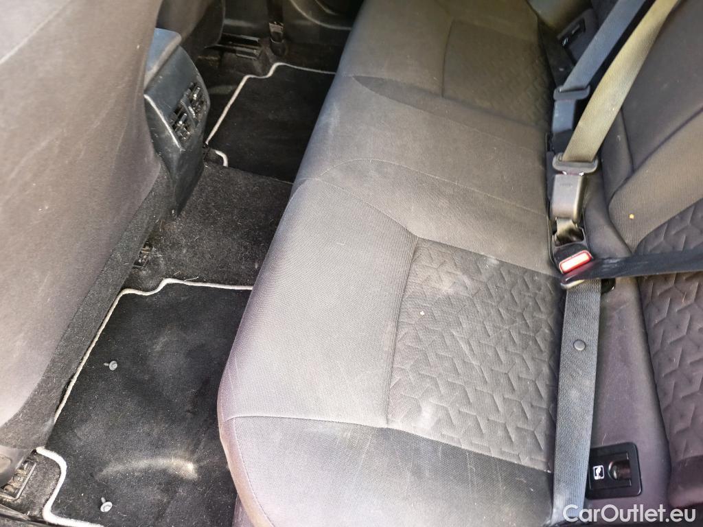  Toyota  Corolla TOYOTA  / 2019 / 5P / familiar 1.8 125H ACTIVE TECH E-CVT TOU SPORT #3