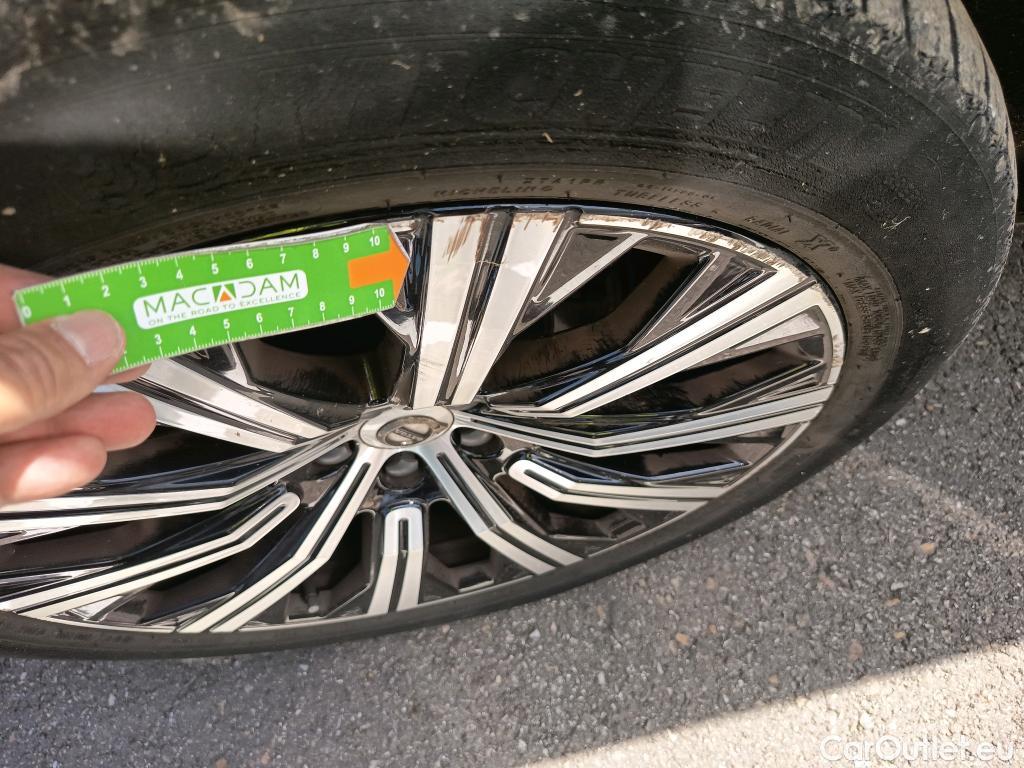  Volvo  XC90 VOLVO  / 2019 / 5P / todoterreno 2.0 T8 AWD Inscription Auto #4