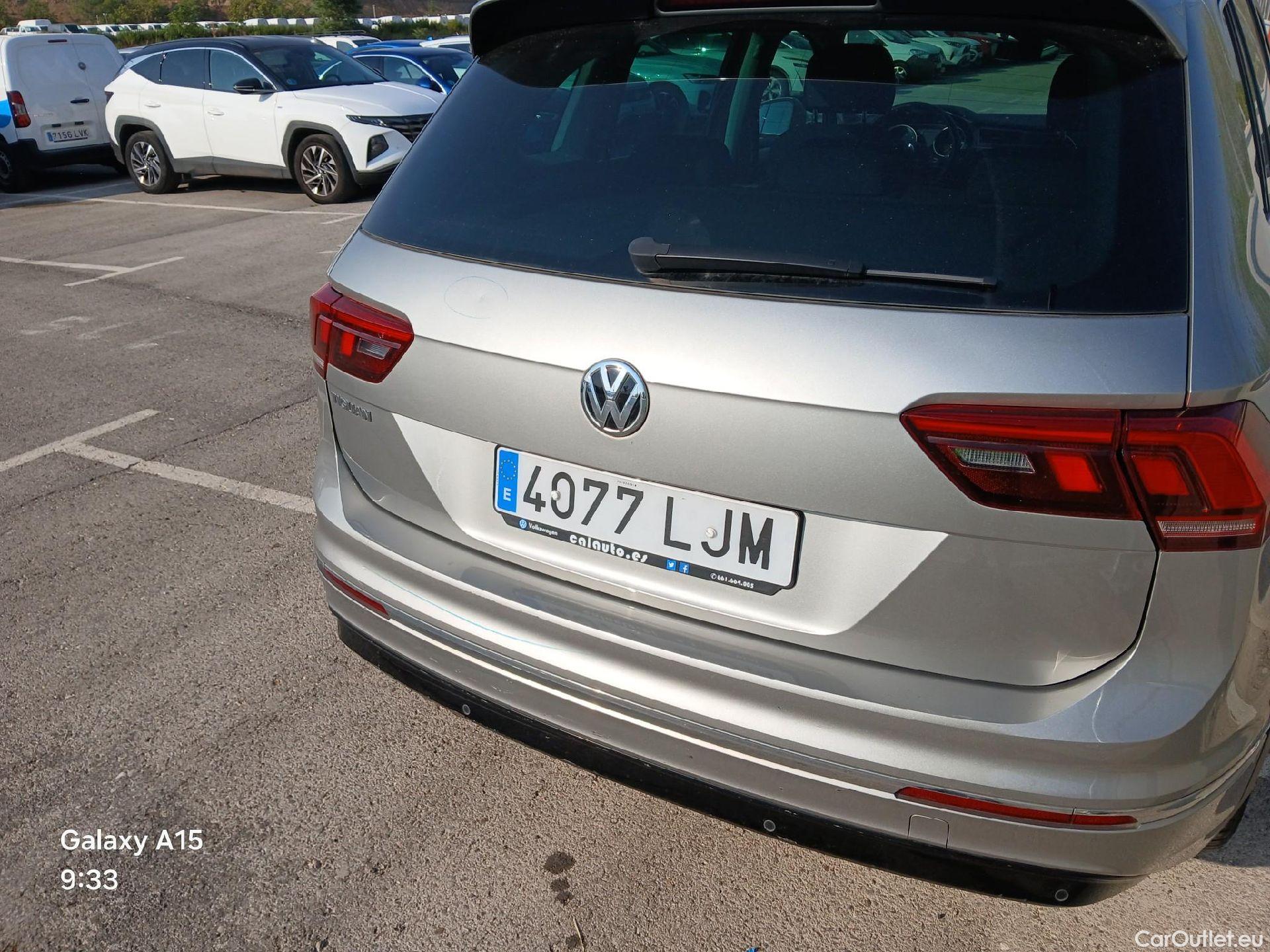  Volkswagen  Tiguan VOLKSWAGEN  / 2016 / 5P / todoterreno Advance 2.0 TDI 110kW (150CV) DSG #36