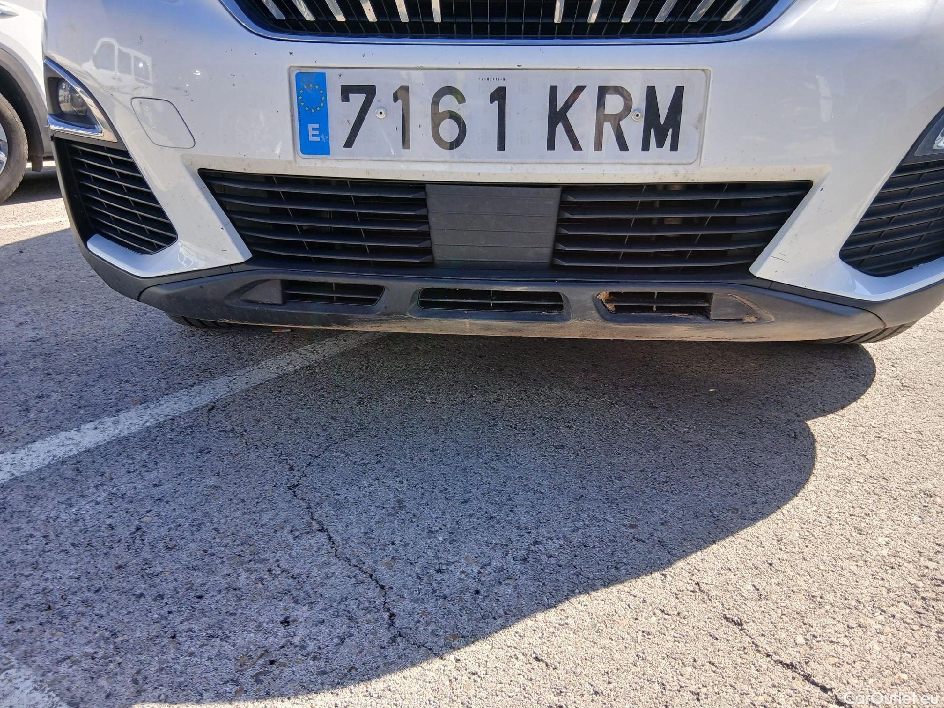  Peugeot  3008 PEUGEOT  / 2016 / 5P / todoterreno 1.2 PURETECH 96KW (130CV) ACTIVE S&S #6